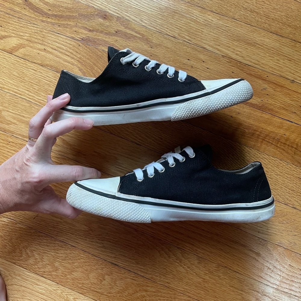Classic Black and White Women's Sneakers - Picture 6 of 11